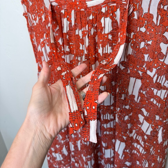Diane Von Furstenberg | Abstract Pattern Babydoll Empired Waist Silk Mini Dress - Picture 10 of 14